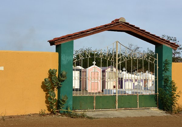 Curacao Cemetery: Santana Jandoret